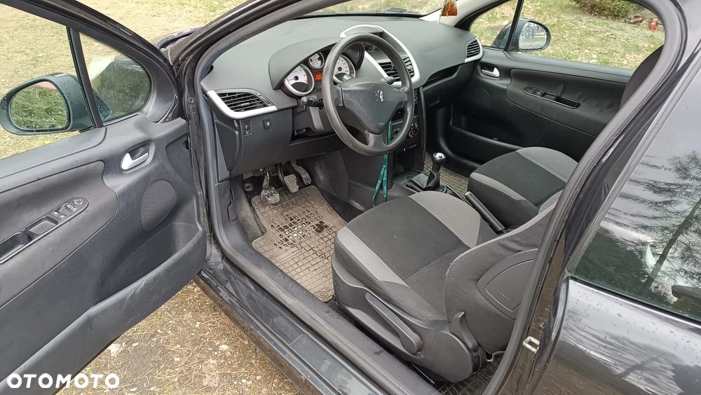 Peugeot 207 1.4 16V Presence - 9