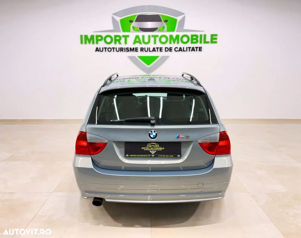 BMW Seria 3 320d DPF Touring Aut. - 12