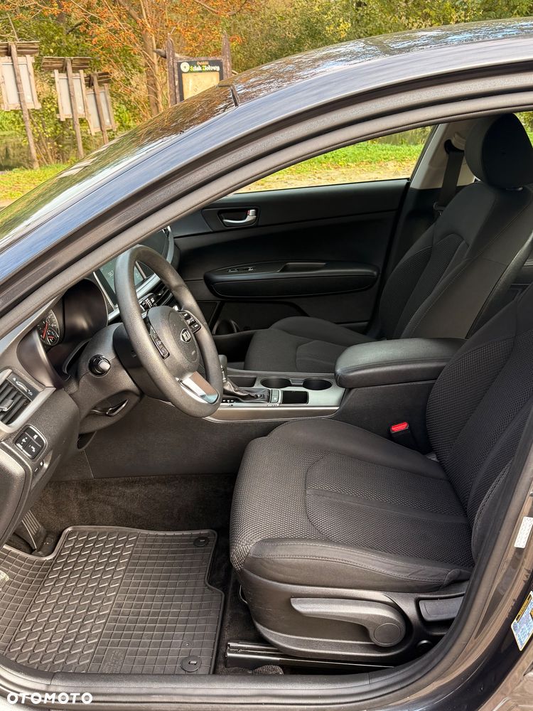 Kia Optima - 7