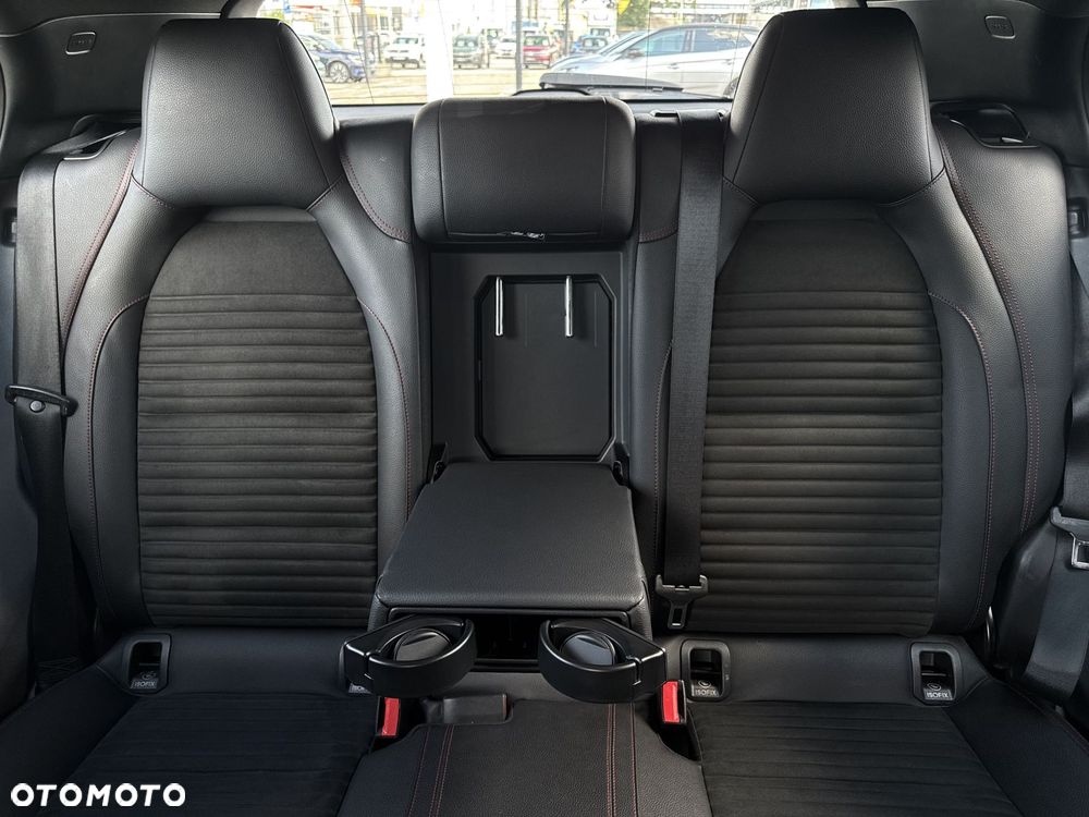 Mercedes-Benz GLA 200 7G-DCT AMG Line - 18
