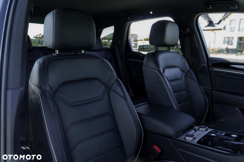 Volkswagen Touareg 3.0 V6 TFSI 4Motion R-Line - 15