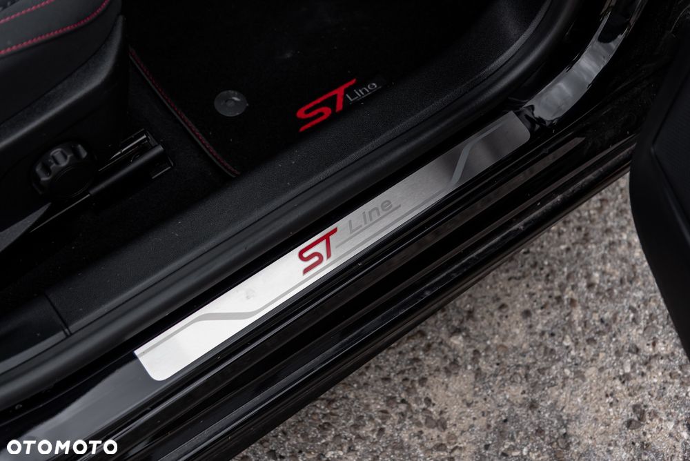 Ford Focus 1.0 EcoBoost Start-Stopp-System ST-LINE - 27
