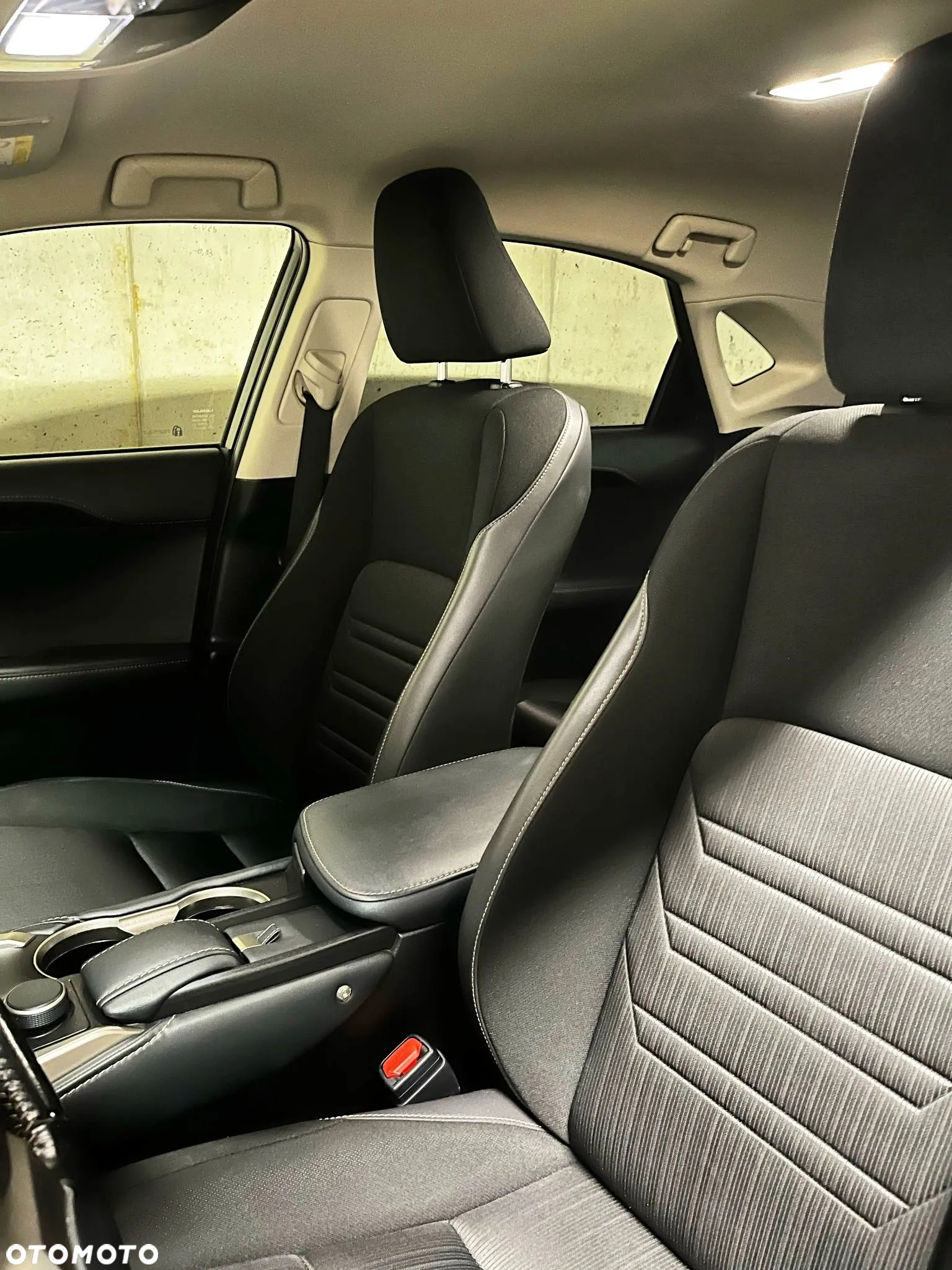 Lexus NX 300h Elegance 2WD - 8