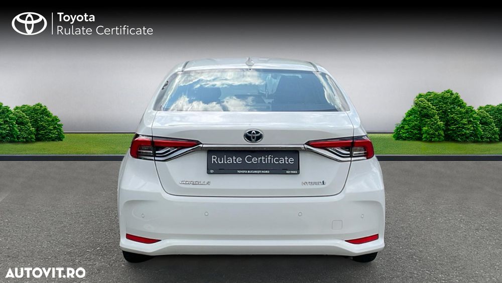Toyota Corolla 1.8 HSD Business - 3