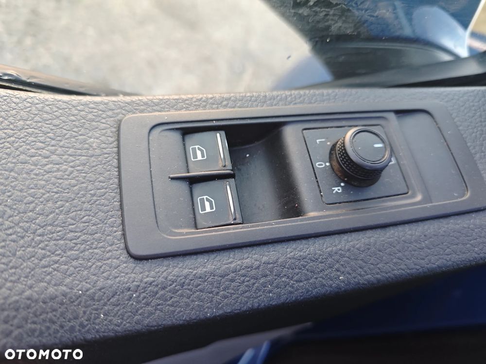 Volkswagen TRANSPORTER T5 - 18