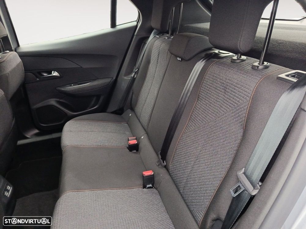 Peugeot e-2008 54 kWh Style - 13