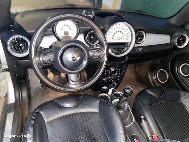 MINI 3 Portas Cooper D - 4