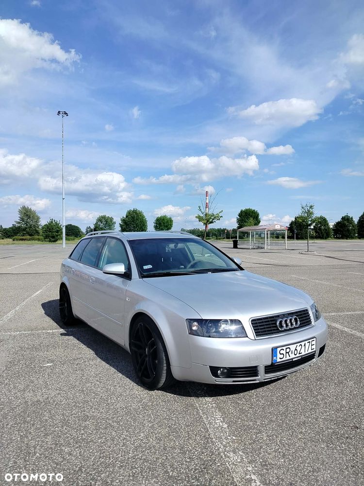 Audi A4 Avant - 1