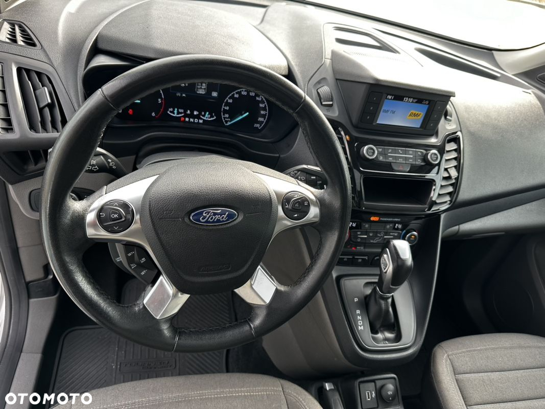 Ford Tourneo Connect Grand - 26