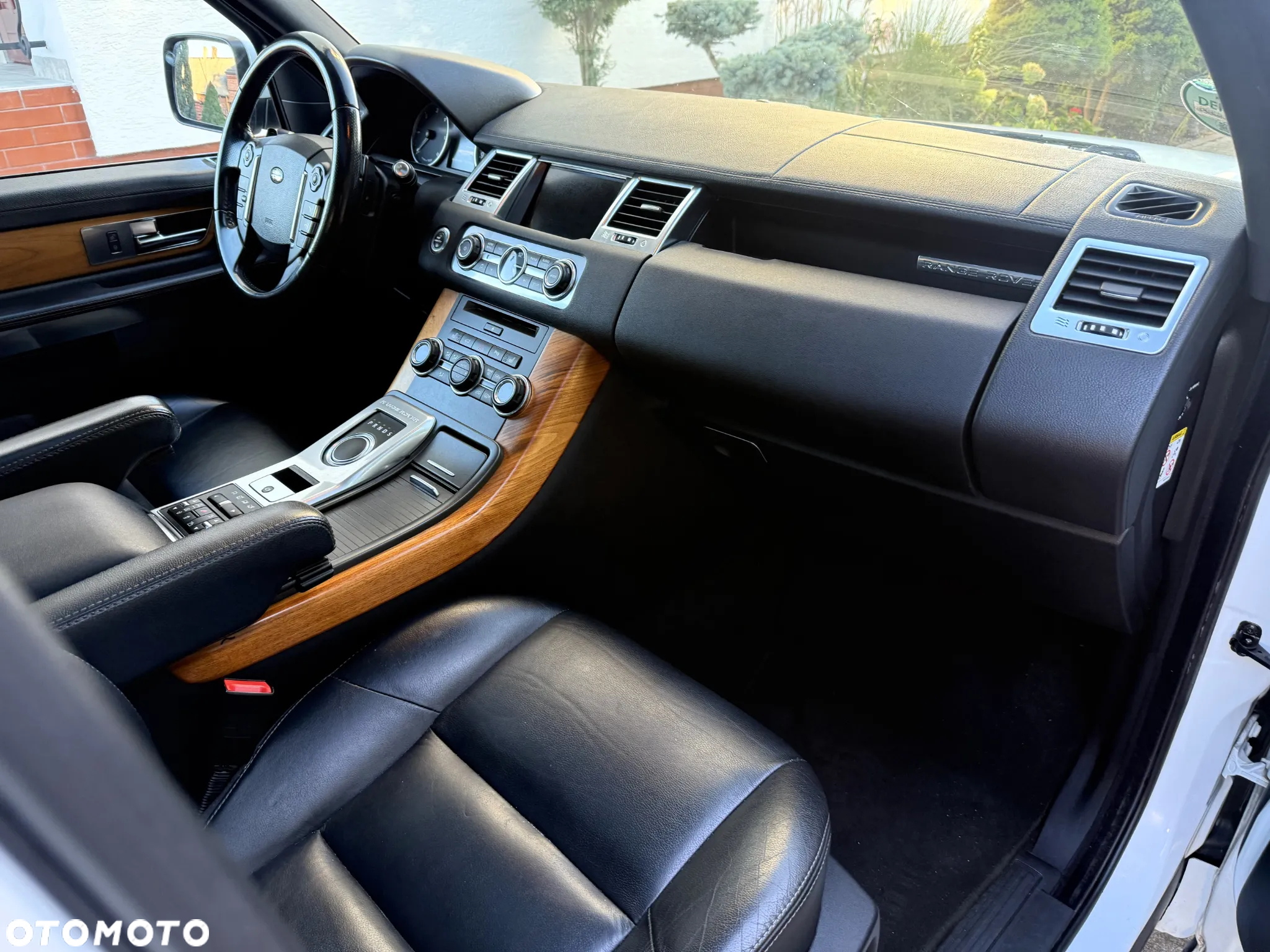 Land Rover Range Rover Sport SDV6 Autobiography - 9