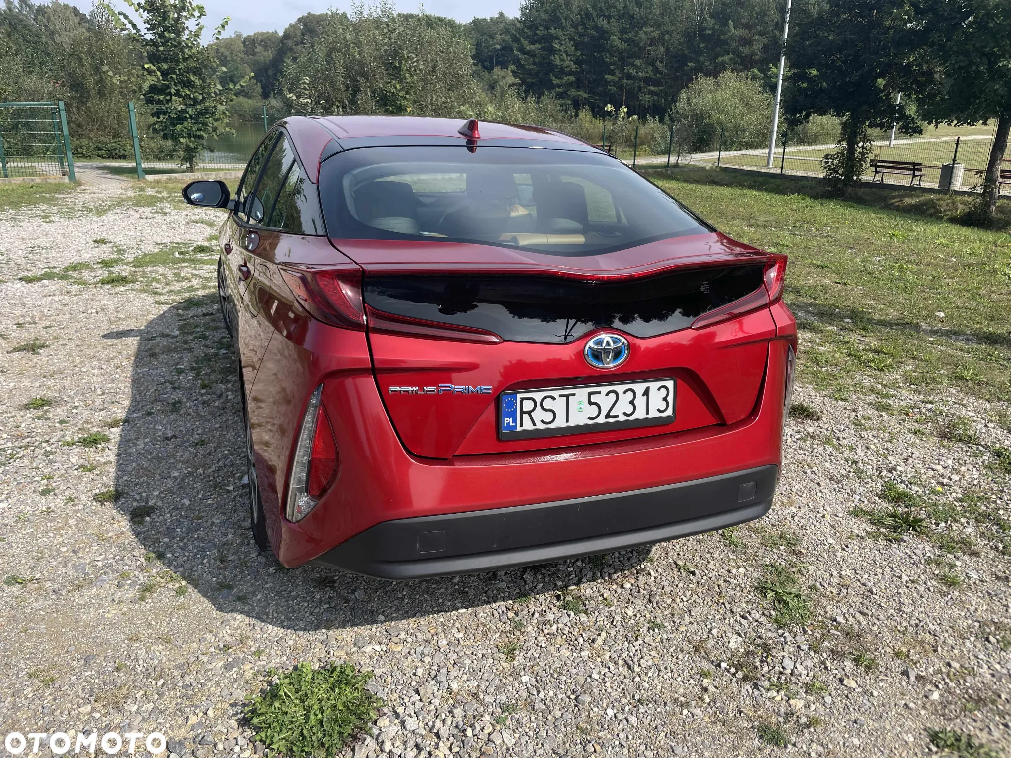 Toyota Prius Plug-in Hybrid Comfort - 2