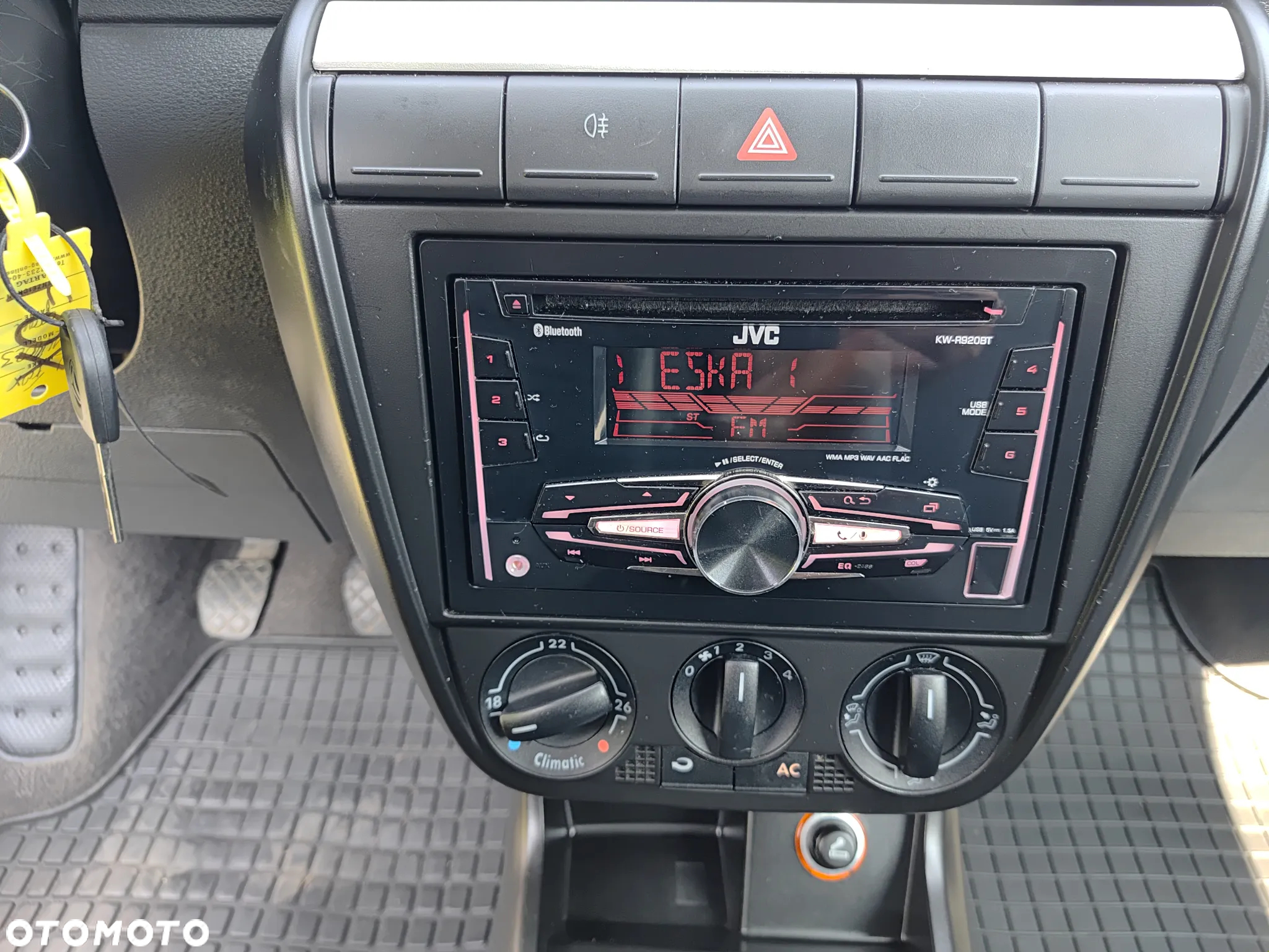 Volkswagen Fox 1.4 Fresh - 16