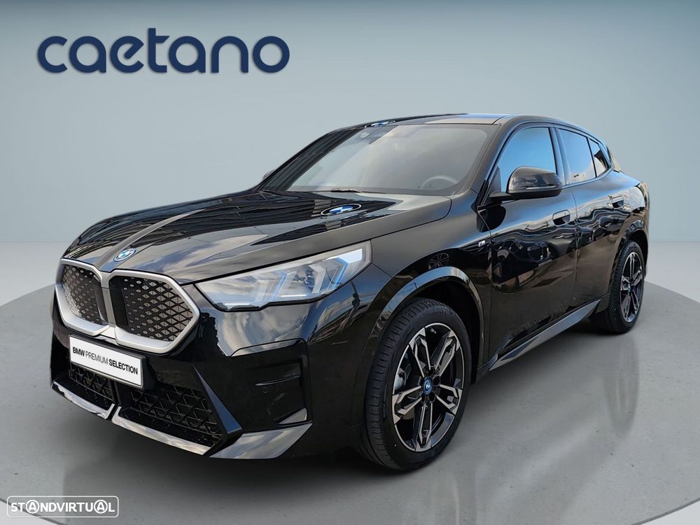 BMW iX2 eDrive20 Pack Desportivo M - 1