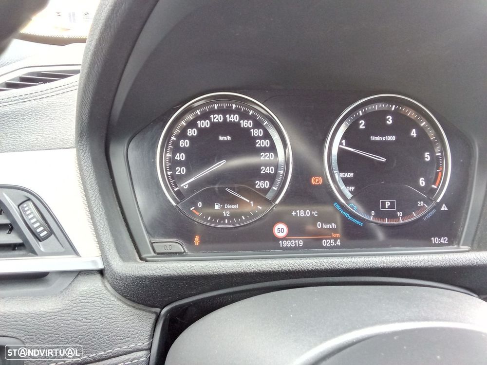 BMW X2 18 d sDrive Auto X Pack M - 16