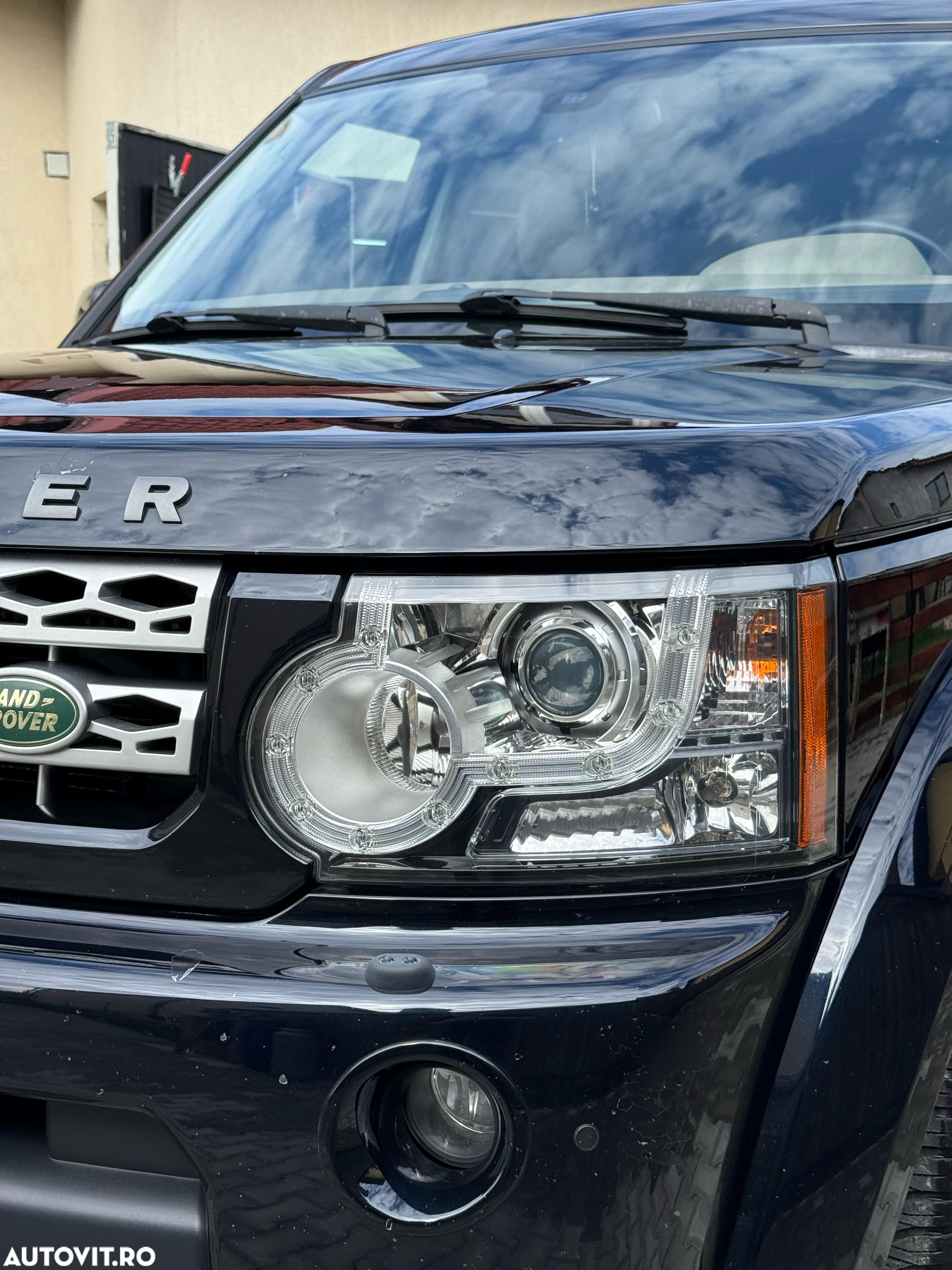 Land Rover Discovery 3.0 TD HSE Aut. - 4