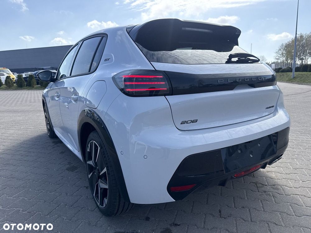 Peugeot 208 - 10
