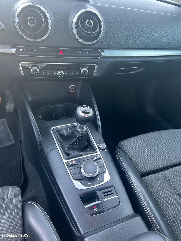 Audi A3 Sportback 1.6 TDI (clean diesel) S line Sport Pack - 9