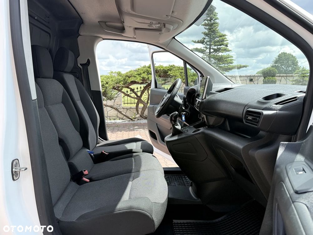 Opel COMBO LONG XL 3 OSOBY *NOWY SILNIK* ŁADOWNOŚC 852 KG HAK 1000KG SERWISOWANY F VAT 23% BOCZNE DZWI TEMPOMAT - 12
