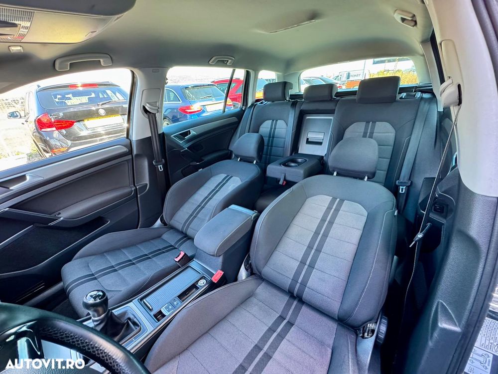 Volkswagen Golf 1.6 TDI 4Motion BlueMotion Technology Comfortline - 27