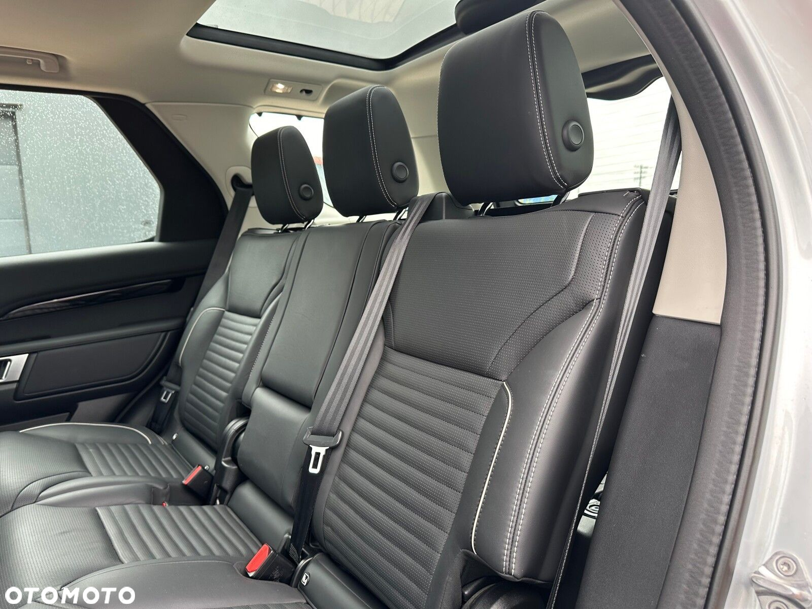 Land Rover Discovery - 12