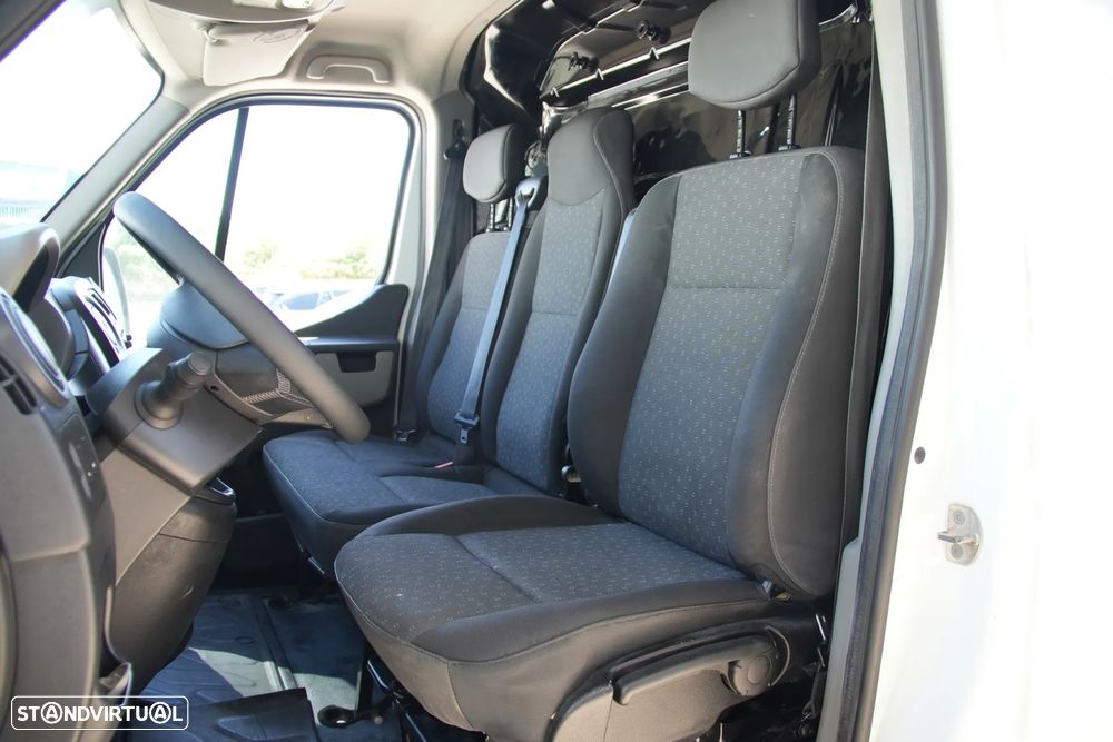 Renault Master L4H2 2.3CDTI 125cv R. Duplo - 10