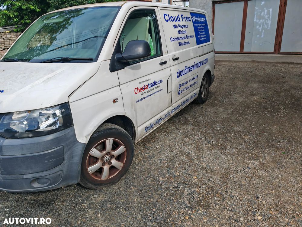 Dezmembrez Volkswagen T5 , an 2011 , 2,0D , cod motor CAA - 4