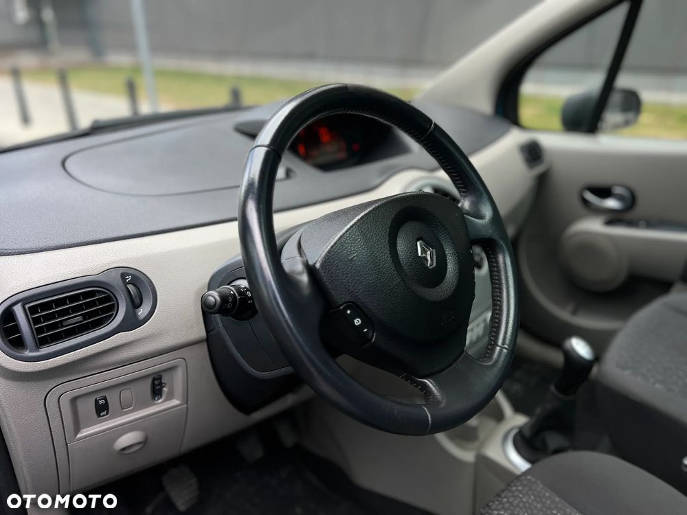 Renault Modus - 24