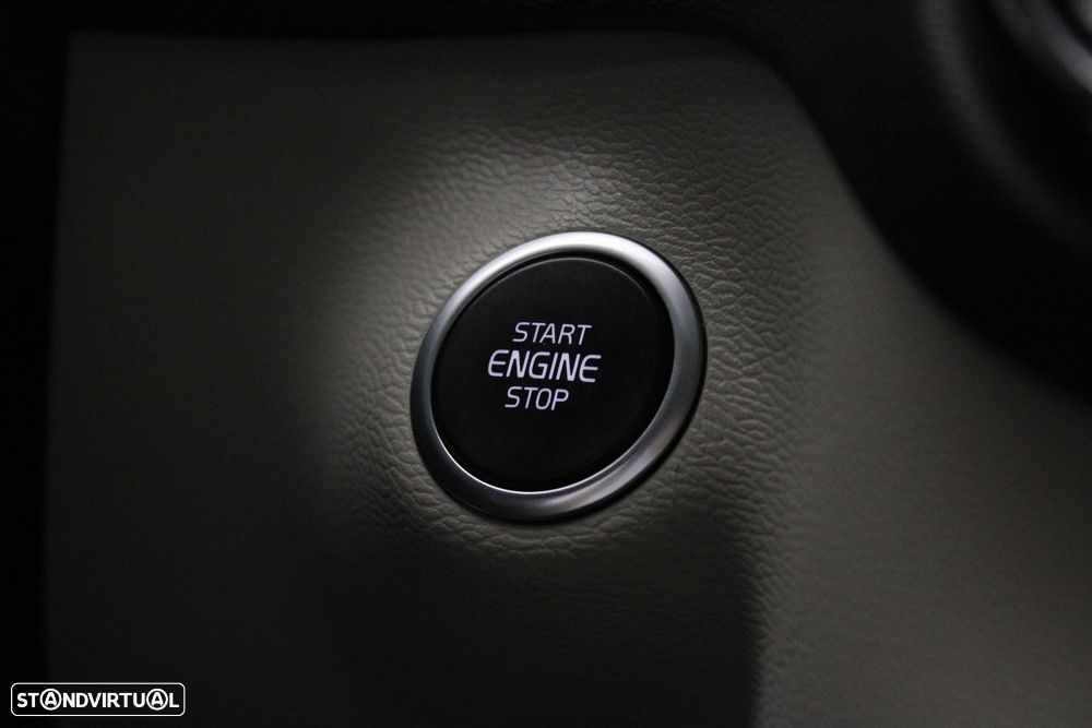 Volvo XC 40 2.0 D3 Momentum Plus Geartronic — fotografia 13