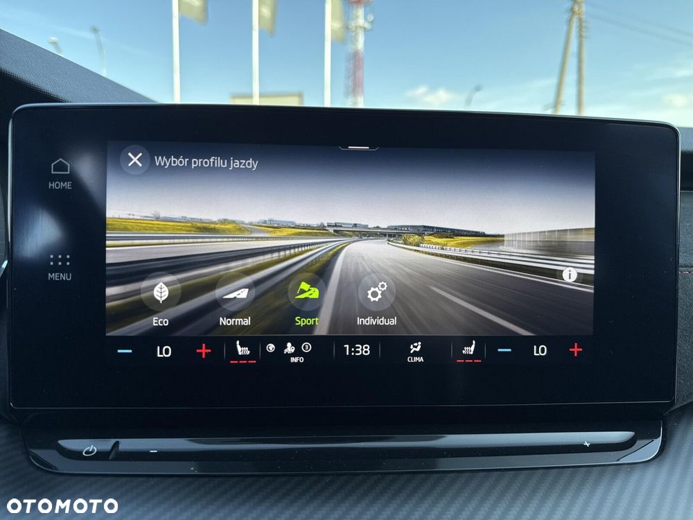 Skoda Octavia 2.0 TDI RS DSG - 26