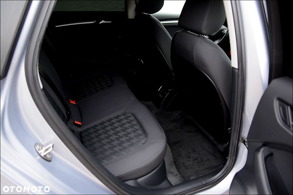 Audi A3 Sportback 1.2 TFSI S tronic Ambition - 23