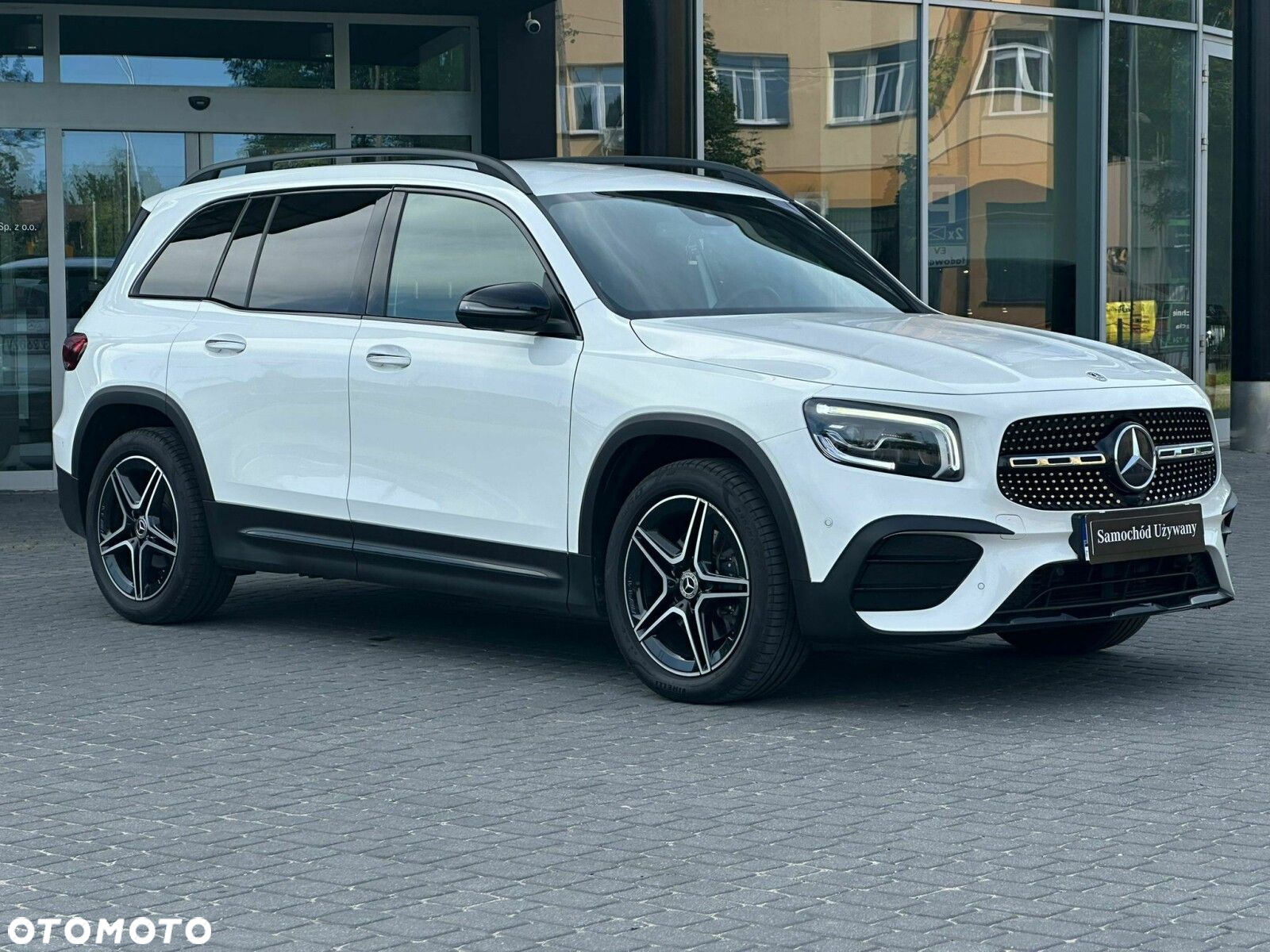 Mercedes-Benz GLB - 4
