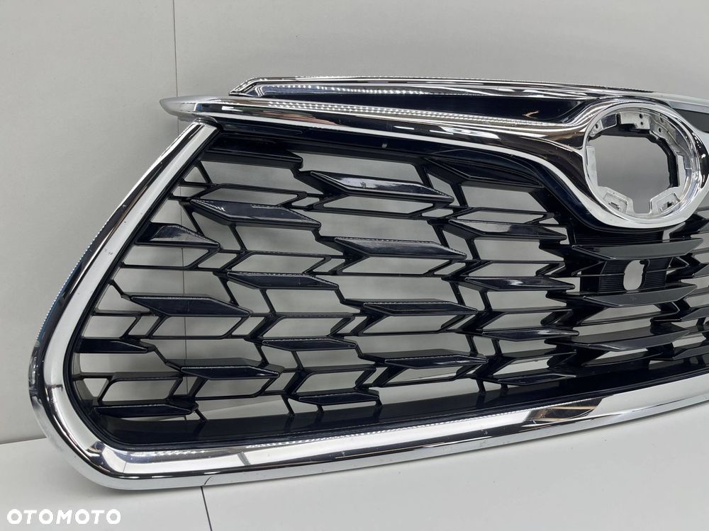 TOYOTA HIGHLANDER IV ATRAPA GRILL ZDERZAKA PRZÓD 53111-OE250 - 3