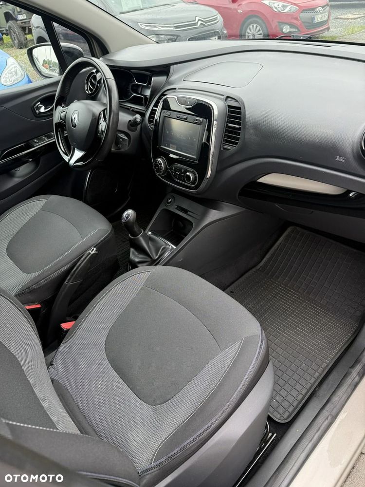 Renault Captur - 19