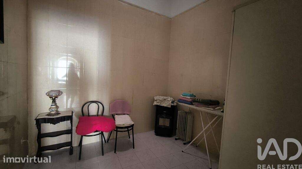 Moradia geminada T5 em Moncarapacho e Fuseta de 190 m2 - Grande imagem: 3/22