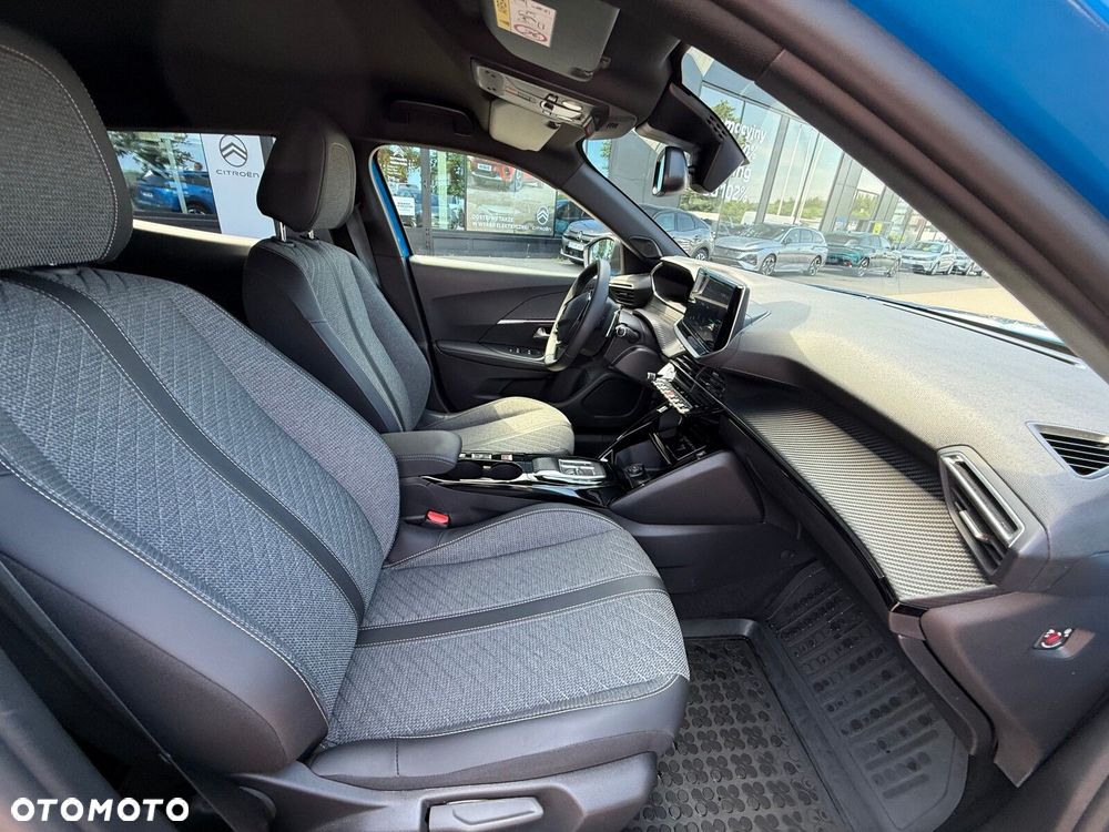 Peugeot 2008 - 11