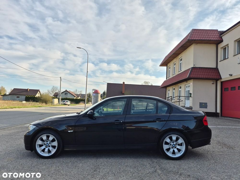 BMW Seria 3 320i - 9