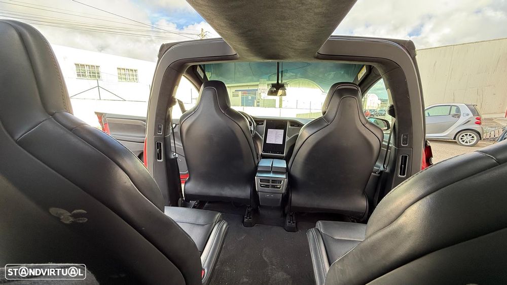 Tesla Model X P100D - 15