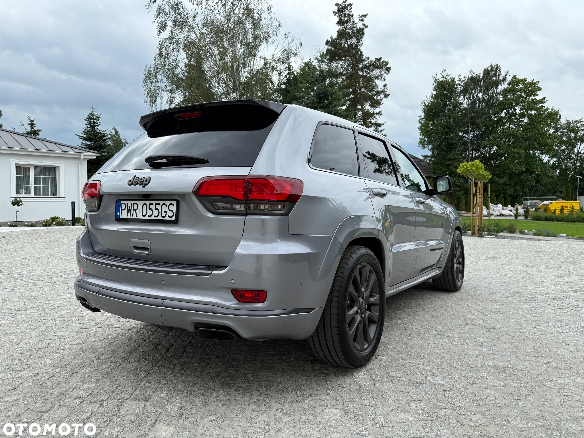 Jeep Grand Cherokee - 9