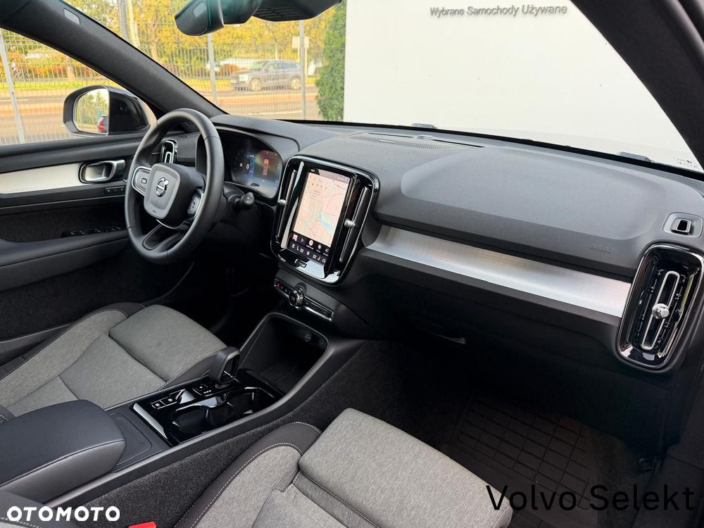 Volvo XC 40 - 33