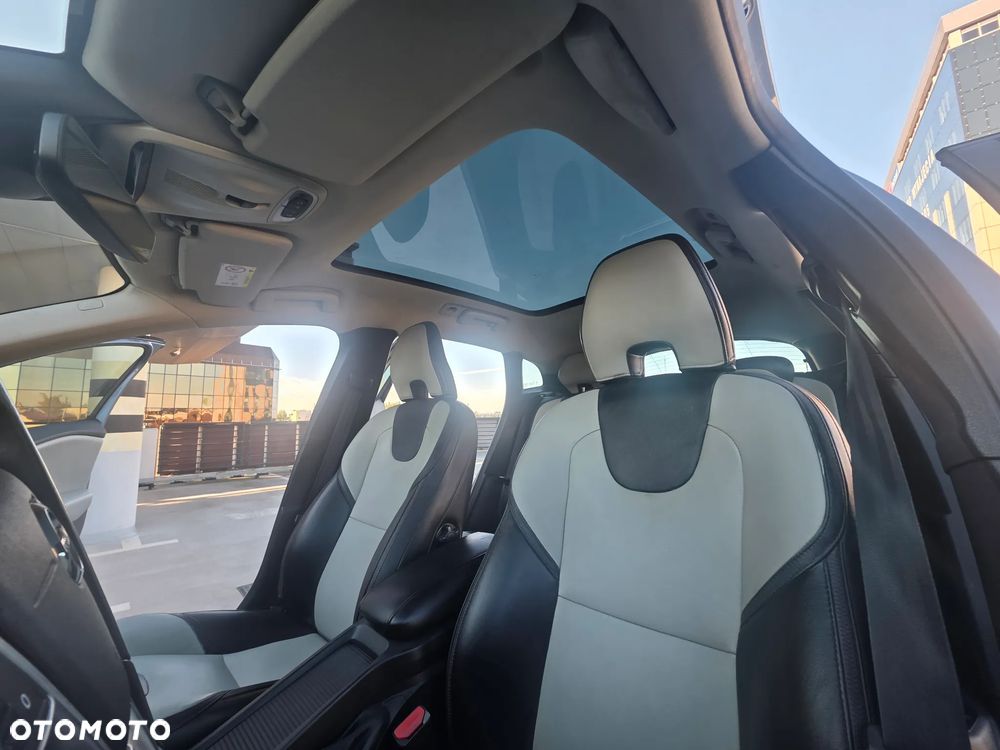 Volvo V40 - 9