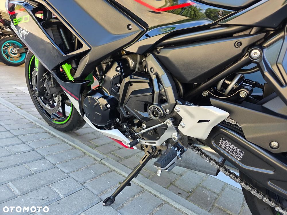 Kawasaki Ninja - 11