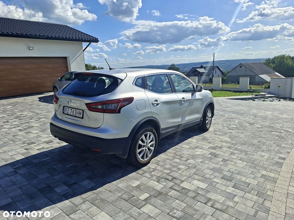Nissan Qashqai - 4