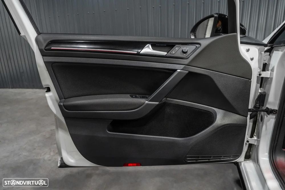 VW Golf GTI Performance BlueMotion DSG - 18