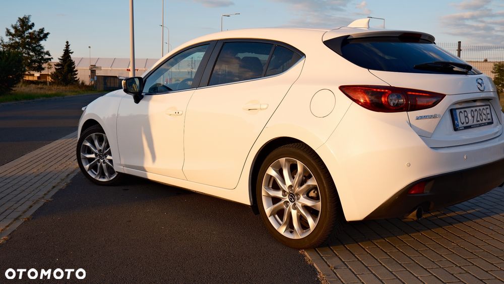 Mazda 3 - 8