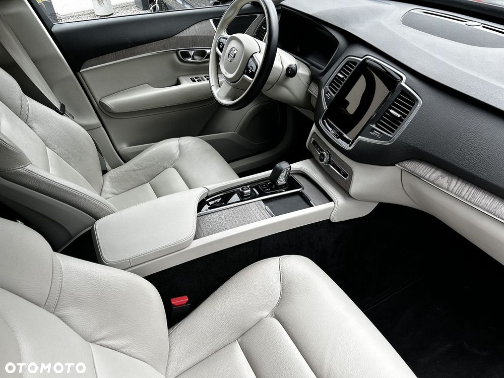 Volvo XC 90 - 14