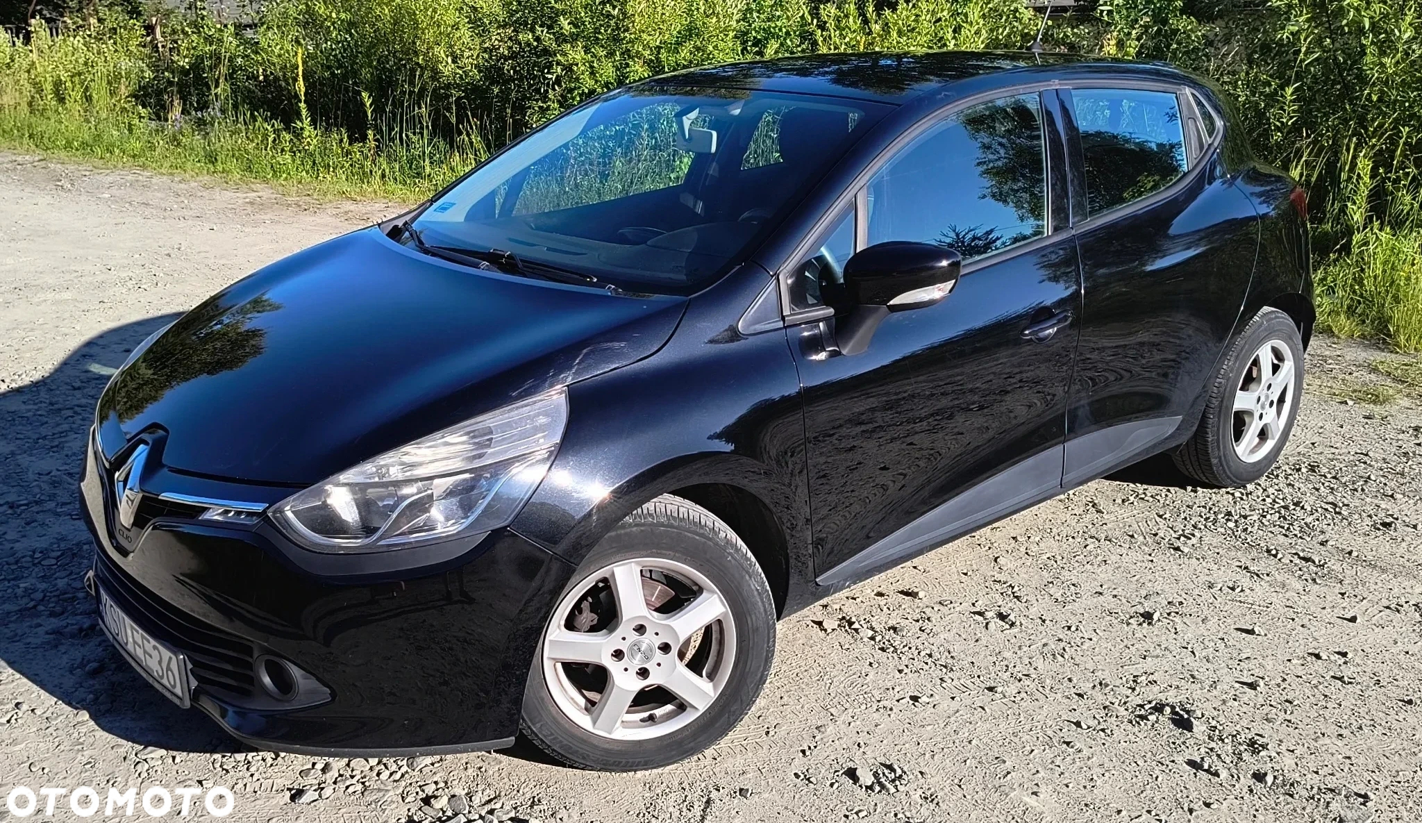 Renault Clio 1.2 16V 75 Expression - 12