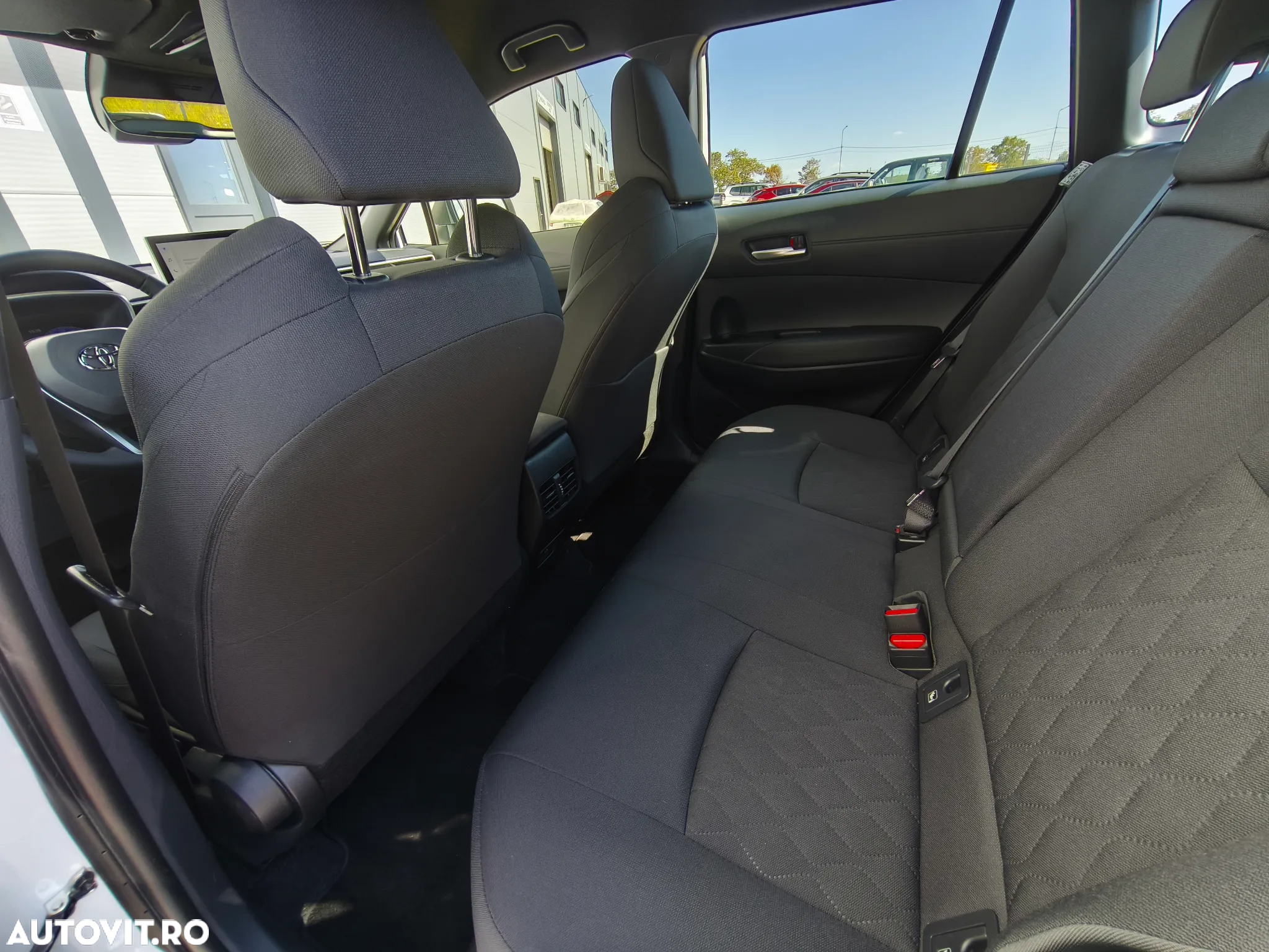 Toyota Corolla Cross - 10