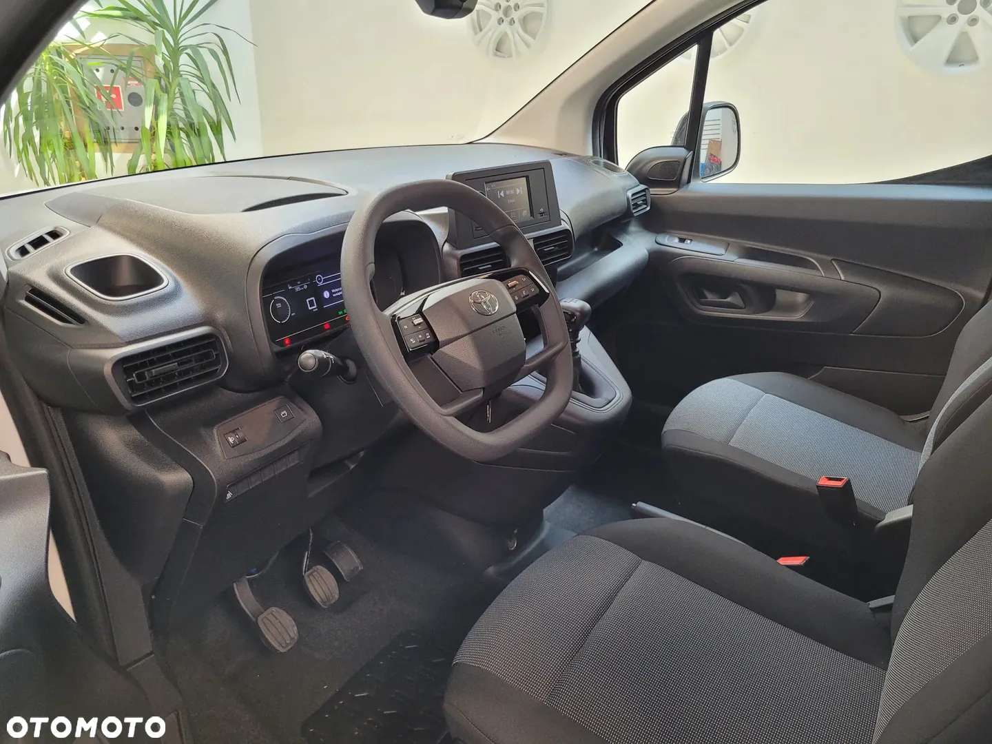 Toyota Proace City - 12