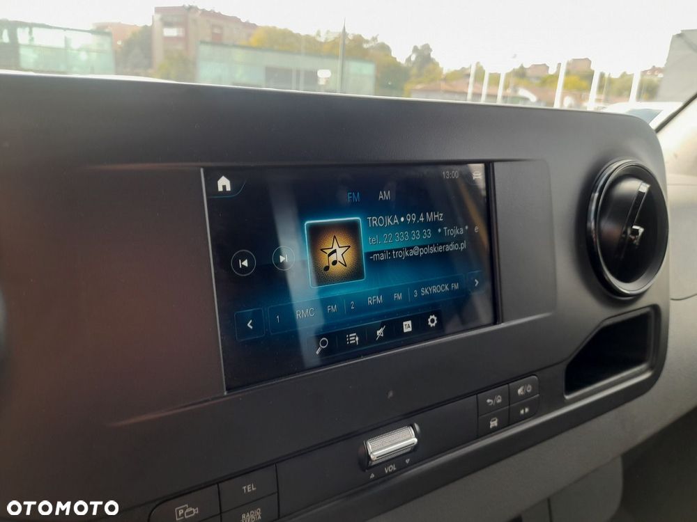 Mercedes-Benz Sprinter - 22