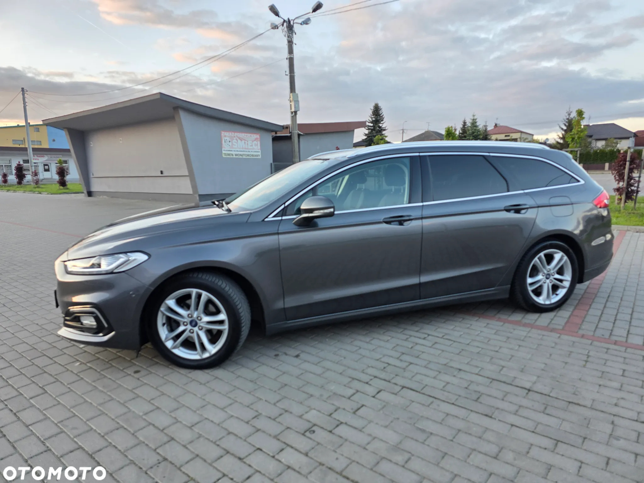 Ford Mondeo 2.0 EcoBlue Executive - 4